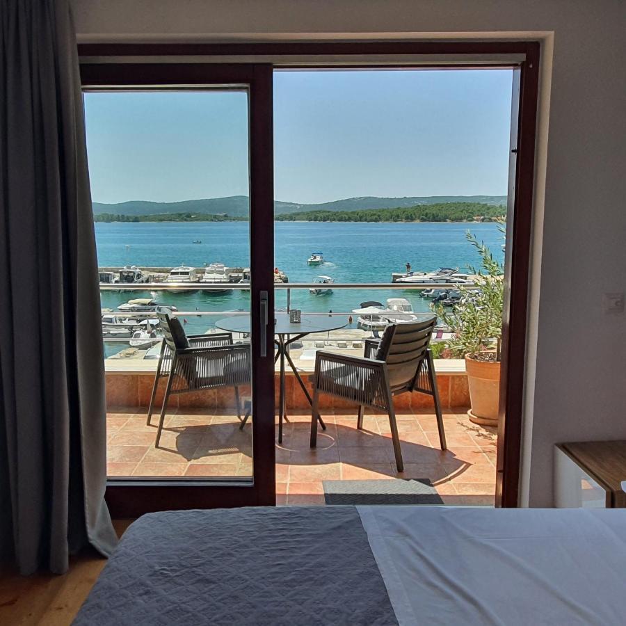 Apartments Villa Oliva Turanj Luaran gambar