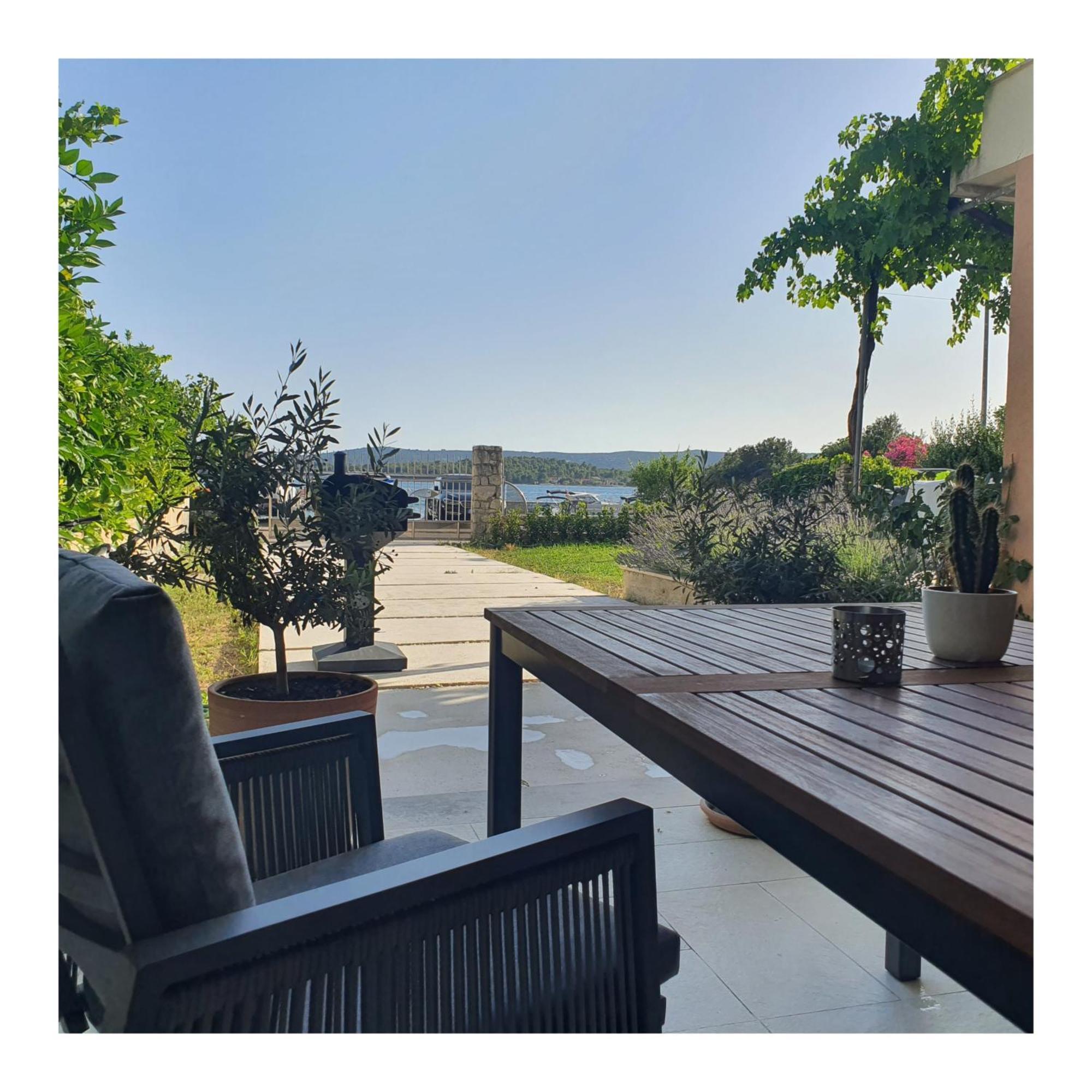 Apartments Villa Oliva Turanj Bilik gambar